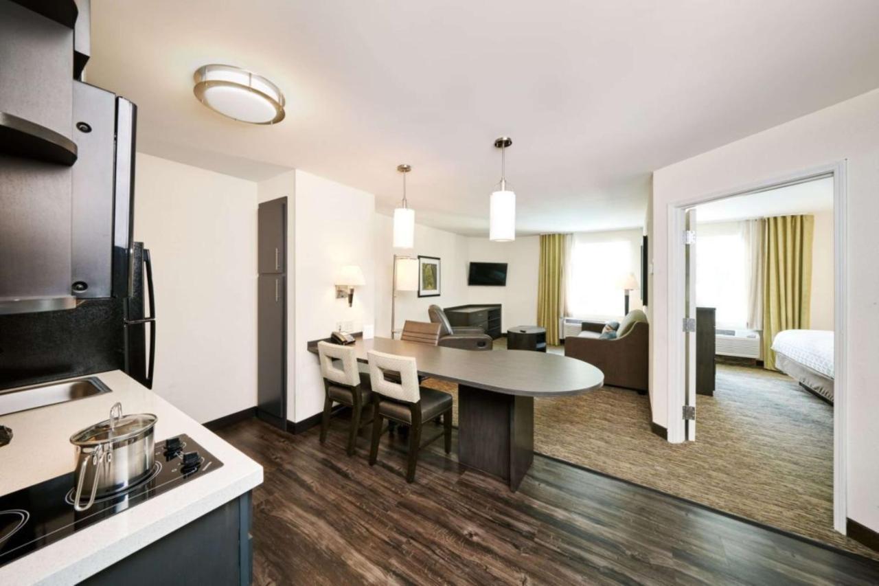 Sonesta Simply Suites Philadelphia Mount Laurel Exterior photo