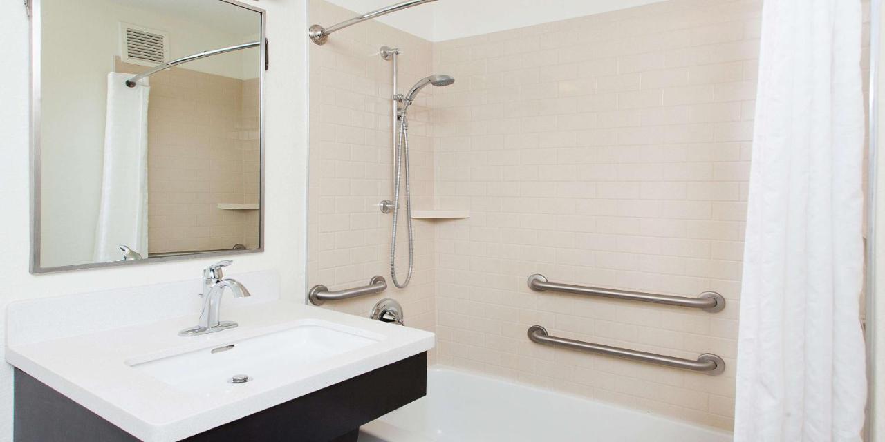 Sonesta Simply Suites Philadelphia Mount Laurel Exterior photo